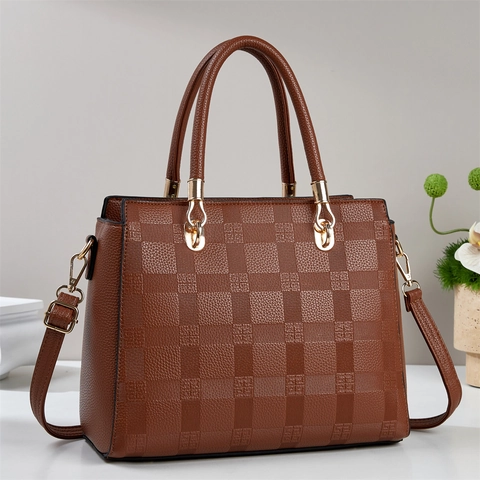 Borsa A Mano In Pelle PU Con Goffratura A Reticolo Grande Capacità Tote Bag Hardware Dorato Tracolla Rimovibile Donna