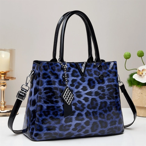 Borsa A Mano Da Donna Stampa Leopardata Pelle PU Verniciata Decorazione Metallo V Borsa A Tracolla Elegante Ufficio