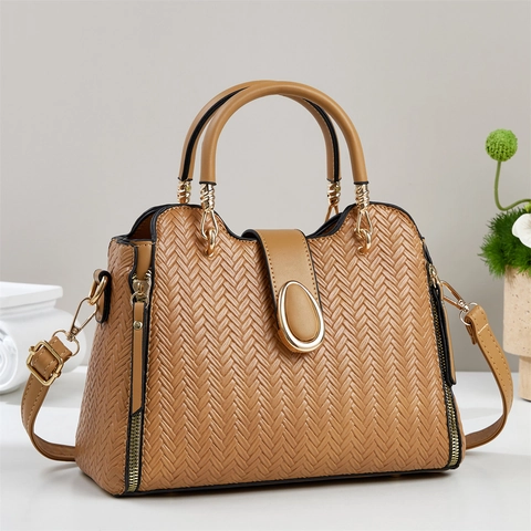 Sac À Main En Cuir PU Tressé Grande Capacité Sac À Épaule Bandoulière Matériel Doré Style Rétro Élégant Femme