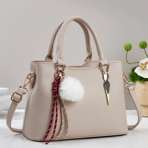 Women Handbag PU Leather Lychee Pattern Large Capacity Shoulder Crossbody Bag With Fur Ball Charm Gold Hardware Urban Elegant