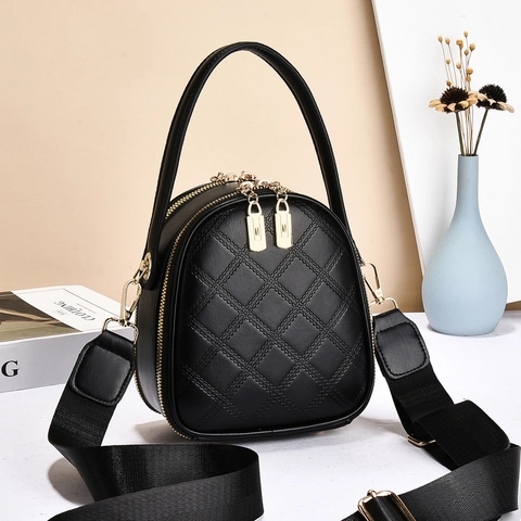 Women Quilted PU Leather Shoulder Bag With Wide Strap Gold Hardware Elegant Crossbody Handbag Top Handle Chic