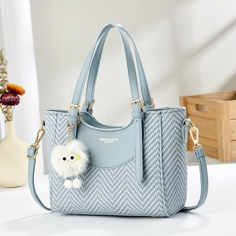Women Woven PU Leather Handbag Large Capacity Crossbody Shoulder Bag Chic Minimalist With Furry Pendant Retro Square