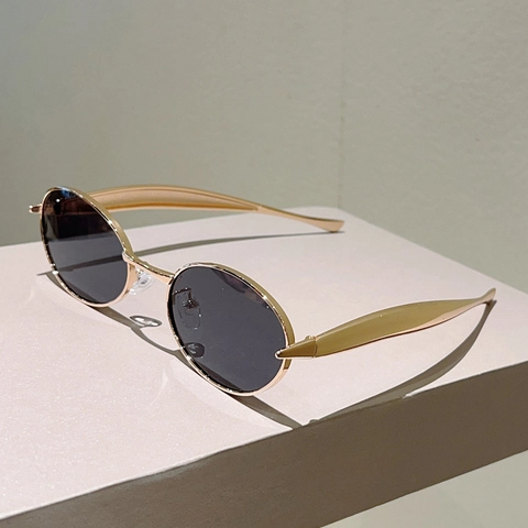 Retro Oval Sonnenbrille Metallrahmen UV400 Schutz Mode Ins Stil Frauen Männer Outdoor Sonnenschutz Reisekleidung
