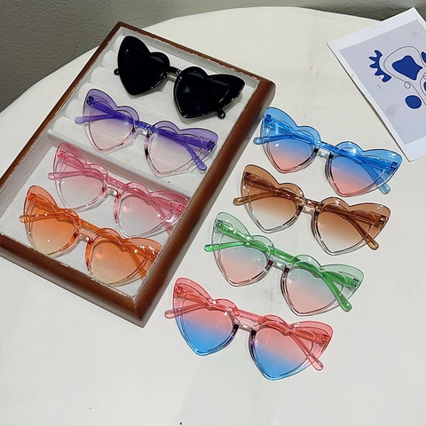 Heart Shaped Sunglasses PC Frame UV400 Protection Gradient Lens Cute Dopamine Style Party Stage Performance For Kids Girls