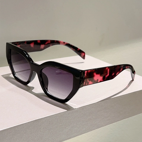 Cat Eye Sunglasses Women Geometric Thick PC Frame UV400 Protection Retro Trendy Gradient Lens Fashion Leopard Print Temples