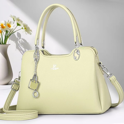 Sac À Main Femme En Cuir PU Grainé Élégant Sac À Bandoulière Avec Pendentif Serrure Argentée Style Rétro Chic