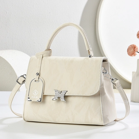Butterfly Metal Lock PU Leather Handbag Women Crinkled Texture Commuter Crossbody Bag Top Handle Detachable Strap Elegant