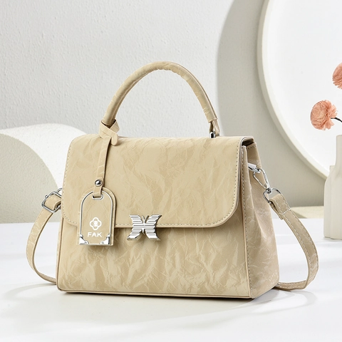 Butterfly Metal Lock PU Leather Handbag Women Crinkled Texture Commuter Crossbody Bag Top Handle Detachable Strap Elegant