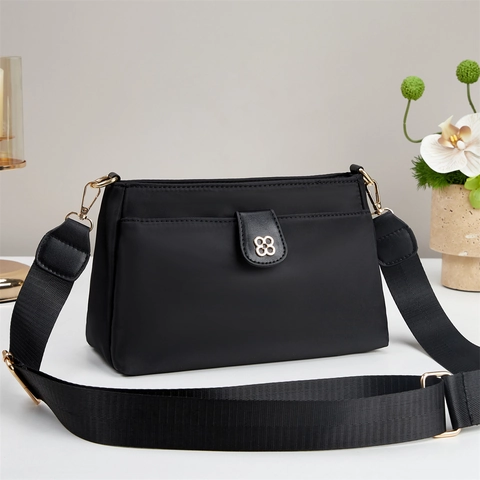 Damen Casual Nylon Umhängetasche Mode Einfarbig Crossbody Bag Mit Verstellbarem Breitem Gurt Gold Hardware Geschenk Für Mama