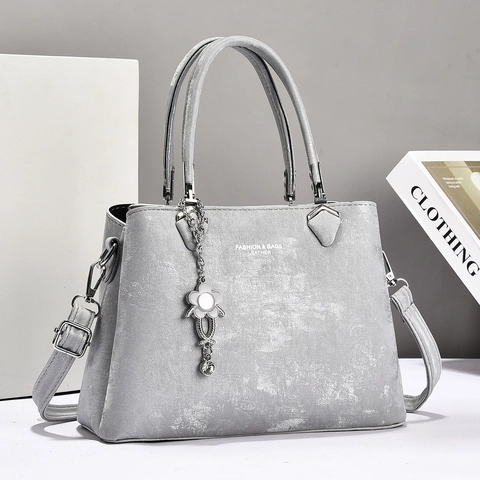 Women Tote Handbag Vintage PU Leather Large Capacity Top Handle Purse With Detachable Shoulder Strap Flower Pendant Trendy