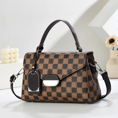 Women PU Leather Handbag Vintage Printed Crossbody Bag With Detachable Strap Envelope Flap Square Fashionable Elegant