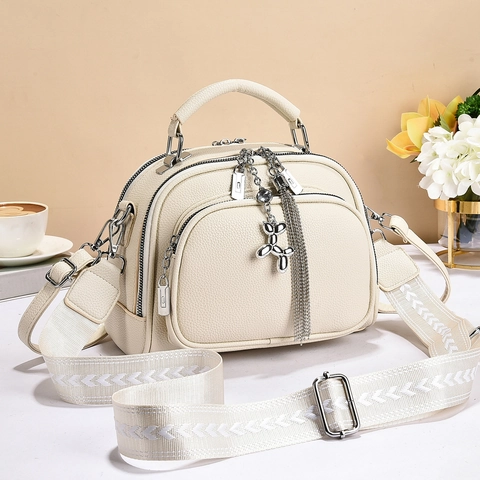 Borsa A Tracolla Da Donna In Pelle PU Grana Litchi Tasche Multiple Con Cerniera Tracolla Larga Fantasia E Ciondolo Cane Palloncino