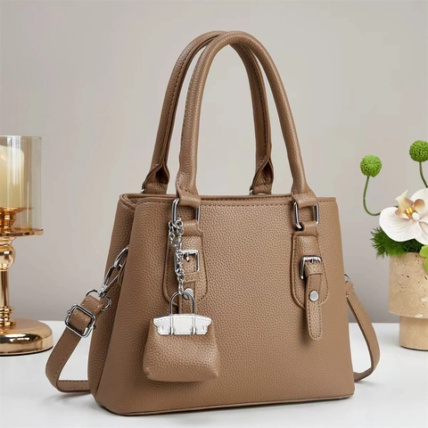 Sac À Main Femme En Cuir PU Grain Lychee Avec Bandoulière Amovible Et Breloque Mini Sac Élégant Style Urbain Simple