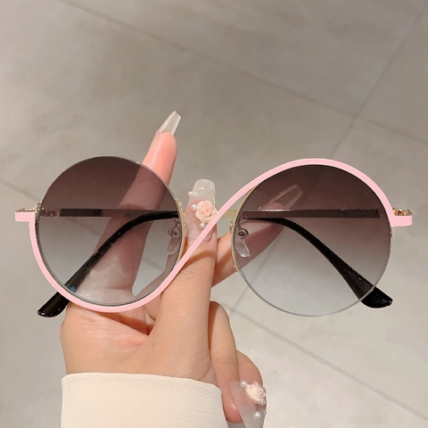 Retro Grote Ronde Zonnebril Voor Dames Metalen Frame UV400 Bescherming Gradiënt Lenzen Mode Outdoor Reisaccessoires