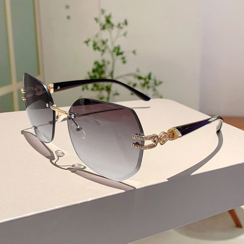 Occhiali Da Sole Geometrici Senza Montura Lenti Sfumate Taglio Irregolare Cerniera In Metallo Lusso Occhiali Di Moda