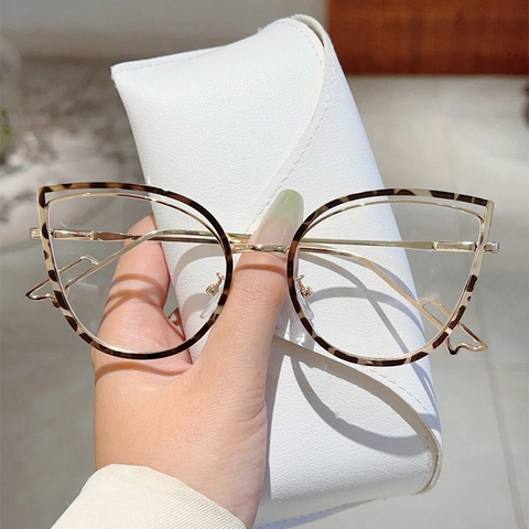 Fashion Cat Eye Anti Blue Light Glasses Metal Frame Hollow Out Spring Temple Vintage Decorative Eyeglasses For Women Office Daily