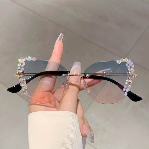 Women Fashion Rimless Rhinestone Sunglasses Gradient Lens Butterfly Cat Eye Metal Frame UV400 Luxury Eyewear