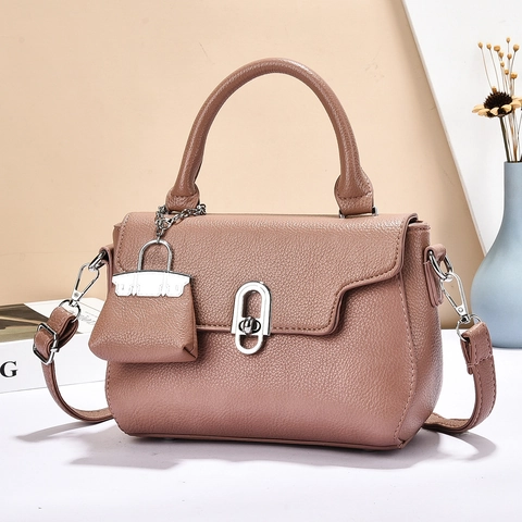Vintage Women PU Leather Shoulder Bag Niche Design Lychee Pattern Satchel Bag Minimalist Handbag With Mini Pouch Charm For Casual Travel