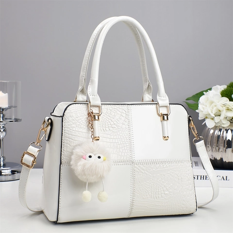Women Chic Handbag Patent PU Leather Crocodile Embossed Patchwork Shoulder Bag With Plush Charm Niche Design Crossbody