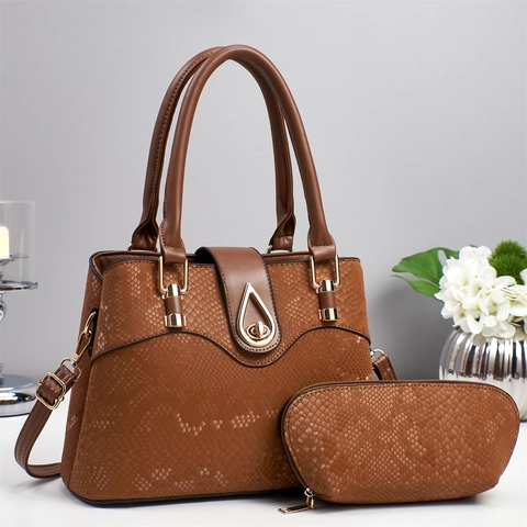 Elegant Snakeskin Embossed PU Leather Handbag And Matching Pouch Crossbody Shoulder Bag With Golden Teardrop Lock For Women