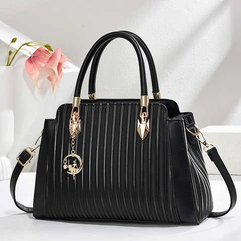 Borsa a Mano da Donna in Pelle PU con Motivo Plissettato Verticale Borsa Tote Con Ciondolo Ballerina Borsa a Tracolla per Pendolari