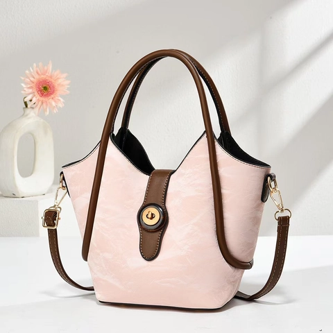 Bolsos De Mano Para Mujer Cuero De PU Arrugado Cerradura Vintage Bolso De Hombro Gran Capacidad Color Sólido Moda Casual