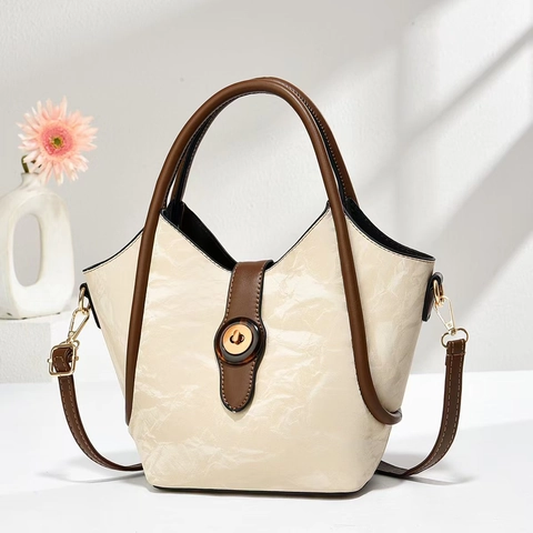 Bolsos De Mano Para Mujer Cuero De PU Arrugado Cerradura Vintage Bolso De Hombro Gran Capacidad Color Sólido Moda Casual