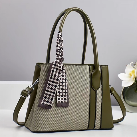 Borsa Tote Da Donna In Pelle PU Tessuto Patchwork Borsa A Spalla Con Decorazione In Raso Elegante Pendolarismo Grande Capacità