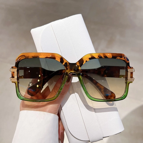 Women Oversized Square Sunglasses Retro Harajuku Style UV400 Protection PC Metal Frame Gradient Lens Street Wear