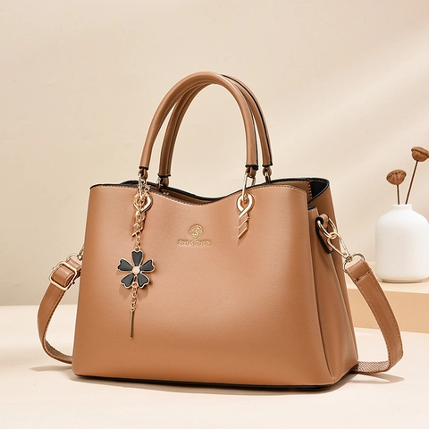 Borsa A Mano Da Donna In Pelle PU Grande Capacità Manico Superiore Borsa A Tracolla Con Pendente A Fiore Moda Versatile