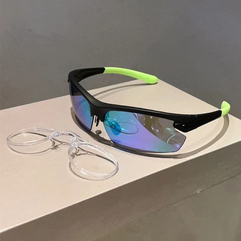 Occhiali Da Sole Sportivi All Aperto Ciclismo Occhiali PC Lente Rivestita Specchio UV400 Antivento Mezza Montatura Con Telaio Interno Miopia