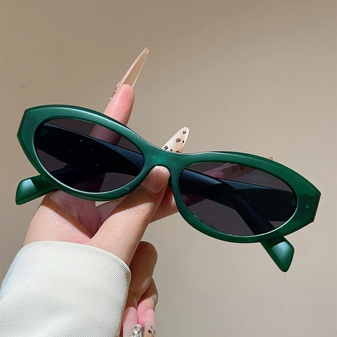 Retro Cat Eye Sunglasses Polycarbonate Frame UV400 Protection Trendy Hip Hop Eyewear For Women And Men