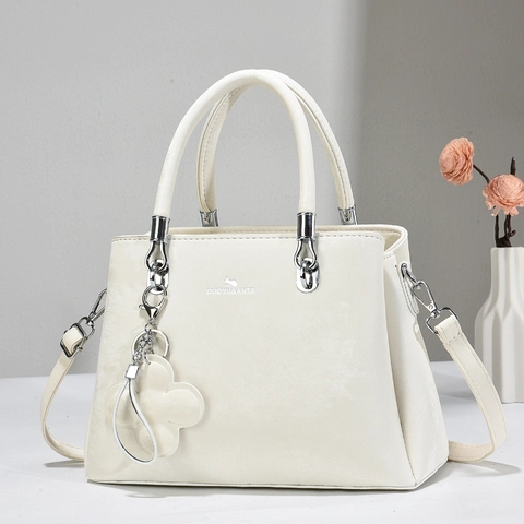 Bolso De Mano Para Mujer De Cuero PU Mate Gran Capacidad Bolso Tote De Hombro Con Colgante De Flor Correa Ajustable