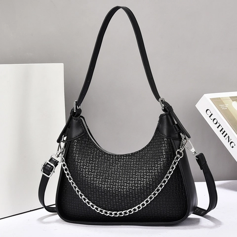 Women Hobo Shoulder Bag PU Leather Crescent Shape Embossed Grid Pattern Silver Chain Decoration Fashion Streetwear