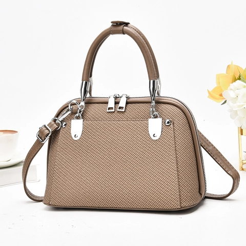 Borsa Da Donna Trama Intrecciata Pelle PU Grande Capacità Pendolare Borsa A Tracolla Con Hardware Argento Elegante