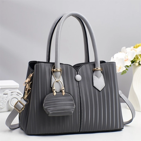 Women Handbag PU Leather Vertical Pleated Shoulder Bag Large Capacity Office Commute Elegant With Mini Purse Charm