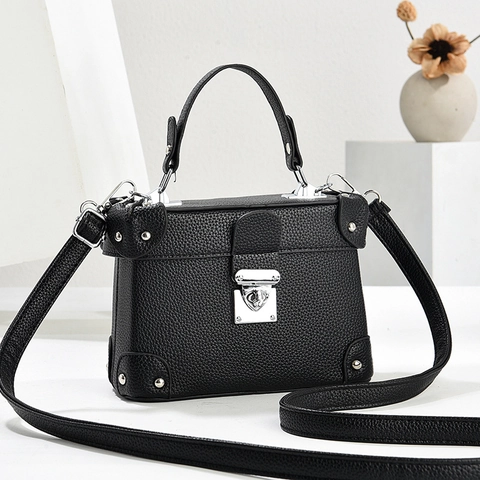 Women Retro Box Handbag PU Leather Lychee Pattern Silver Rivets Crossbody Shoulder Bag Elegant Vintage Style
