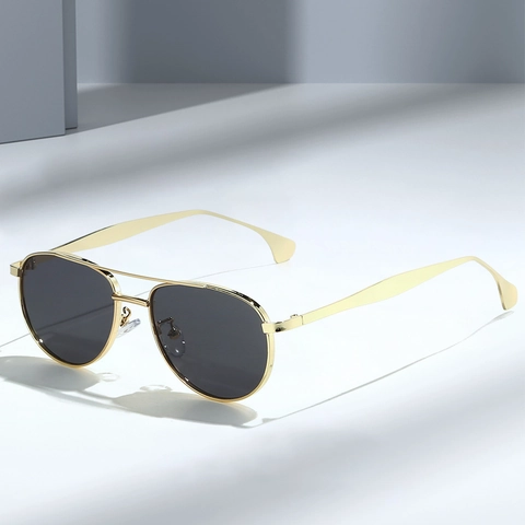 Classic Aviator Sunglasses Metal Frame UV400 Protection Driving Outdoor Retro Minimalist Sun Glasses For Men Women