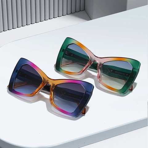 Occhiali Da Sole Oversize A Farfalla Cat Eye Protezione UV400 Lenti Sfumate Con Decorazione In Metallo Telaio PC