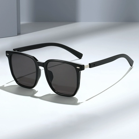 Square Fashion Sunglasses Polarized PC AC Lenses UV400 Protection Metal Hinge Rivet Decor Trendy Eyewear