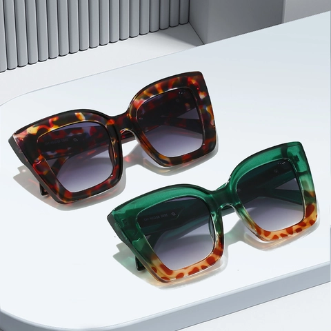 Occhiali Da Sole Quadrati Cat Eye Oversize Retro UV400 Lente AC Montatura PC Decorazione In Metallo Intrecciato