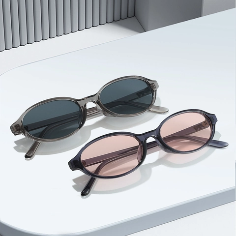 Vintage Oval Frame Sunglasses With Heart Detail UV400 Protection Polycarbonate Retro Fashion Eyewear For Women Men