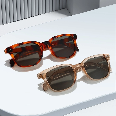 Retro Square Frame Sunglasses UV400 Protection PC Material Vintage Trendy For Women Men Outdoor Driving