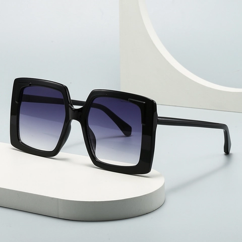 Oversized Square Sunglasses For Women Fashion PC Frame AC Gradient Lenses UV400 Protection Vintage Trendy Eyewear
