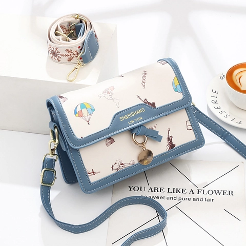Women Vintage Travel Print Crossbody Bag PU Leather Square Shoulder Bag With Wide Fabric Strap Metal Ring Decor Small Satchel