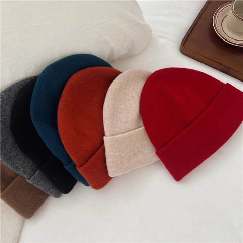Bonnet En Tricot 100% Laine Hiver Chaud Protection Des Oreilles Revers Pull Couleur Unie Minimaliste Pour Femmes