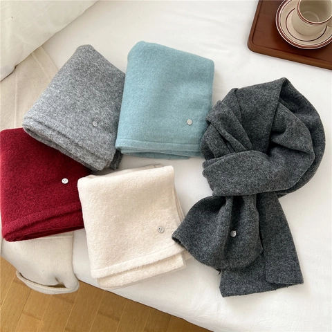 Bufanda De Punto De Mezcla De Lana Para Invierno Color Sólido Cálida Suave Chic Calentador De Cuello Con Logo Metálico Para Mujeres Hombres