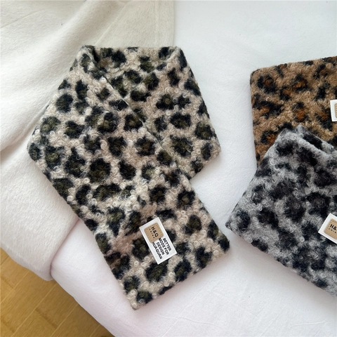 Cache-cou En Peluche À Imprimé Léopard Fausse Fourrure Écharpe D'Hiver Chaude Épaisse Enveloppement Croisé Style Coréen Chic Femme