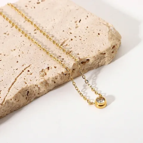 Collana Minimalista In Acciaio Inossidabile Con Ciondolo Tondo In Zircone Placcato Oro 18K Gioielli Eleganti Da Donna