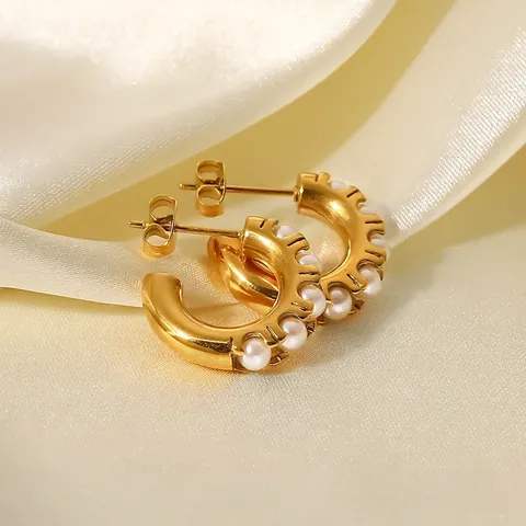 Orecchini a Cerchio a Forma di C in Acciaio Inossidabile Placcato Oro 18K Geometrici Con Perla Artificiale Gioielli Donna